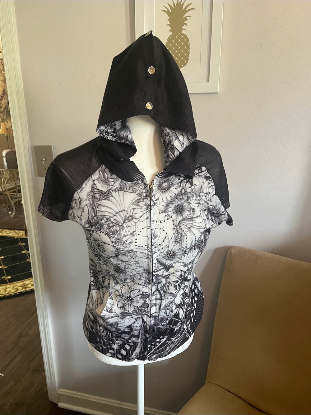 Black & White Floral Zip-Front Hooded Sweatshirt